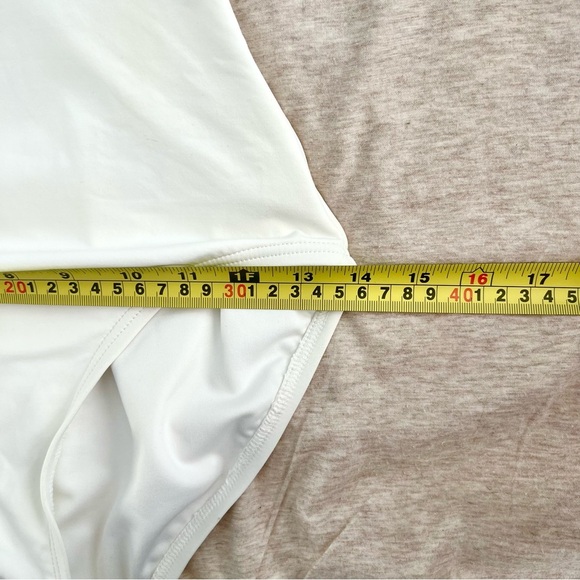 MICHAEL KORS BACK LACE UP ONE PIECE SWIMSUIT WHITE SWIMWEAR SIZE 8 NWOT - Picture 6 of 9